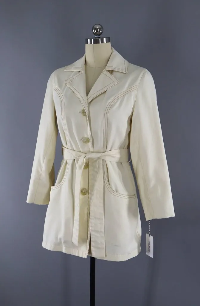 1980s Vintage Rain Coat / Misty Harbor Rain Jacket / Ivory Winter White