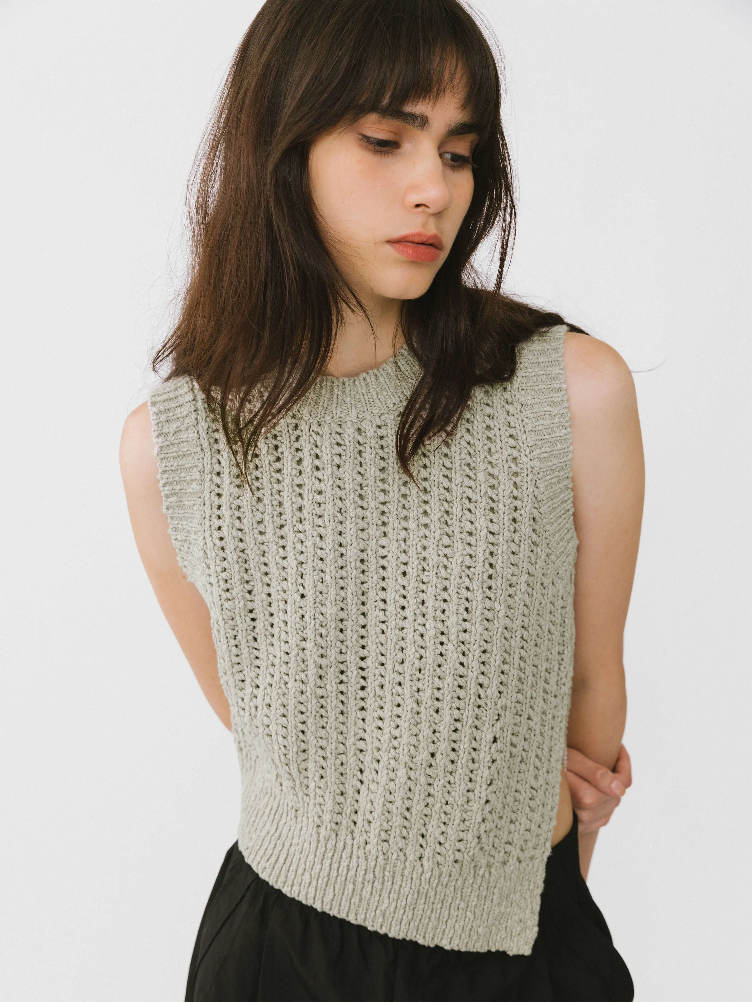 Cropped Asymmetric Knit Vest