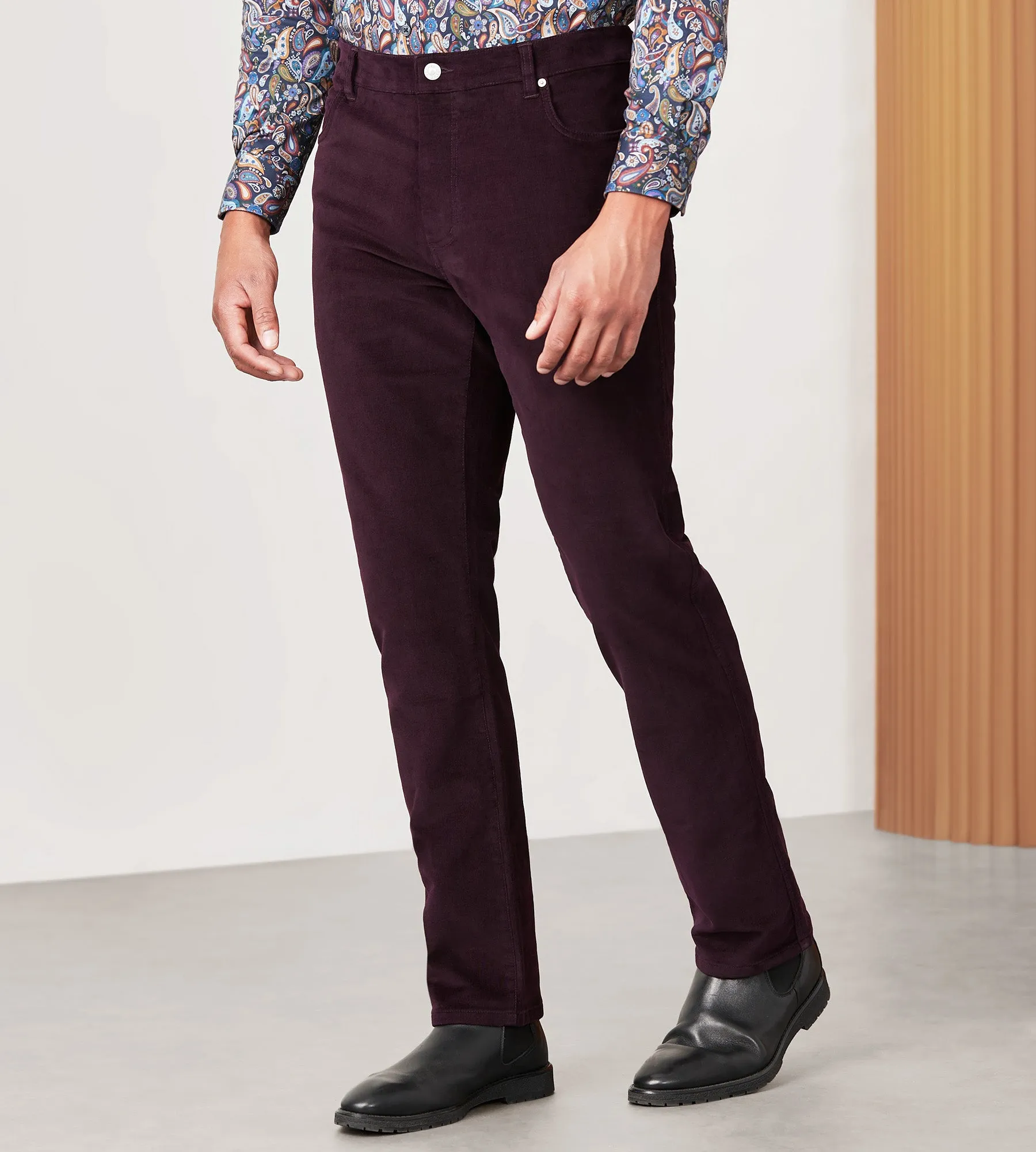 Modern Fit Five-Pocket 360° Stretch Corduroy Pants