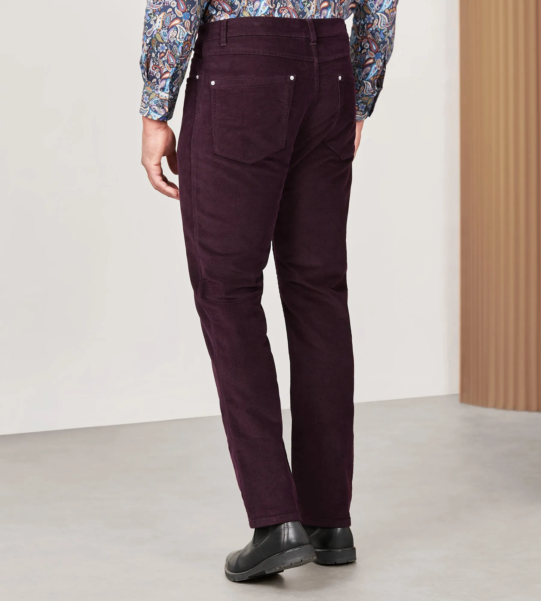 Modern Fit Five-Pocket 360° Stretch Corduroy Pants