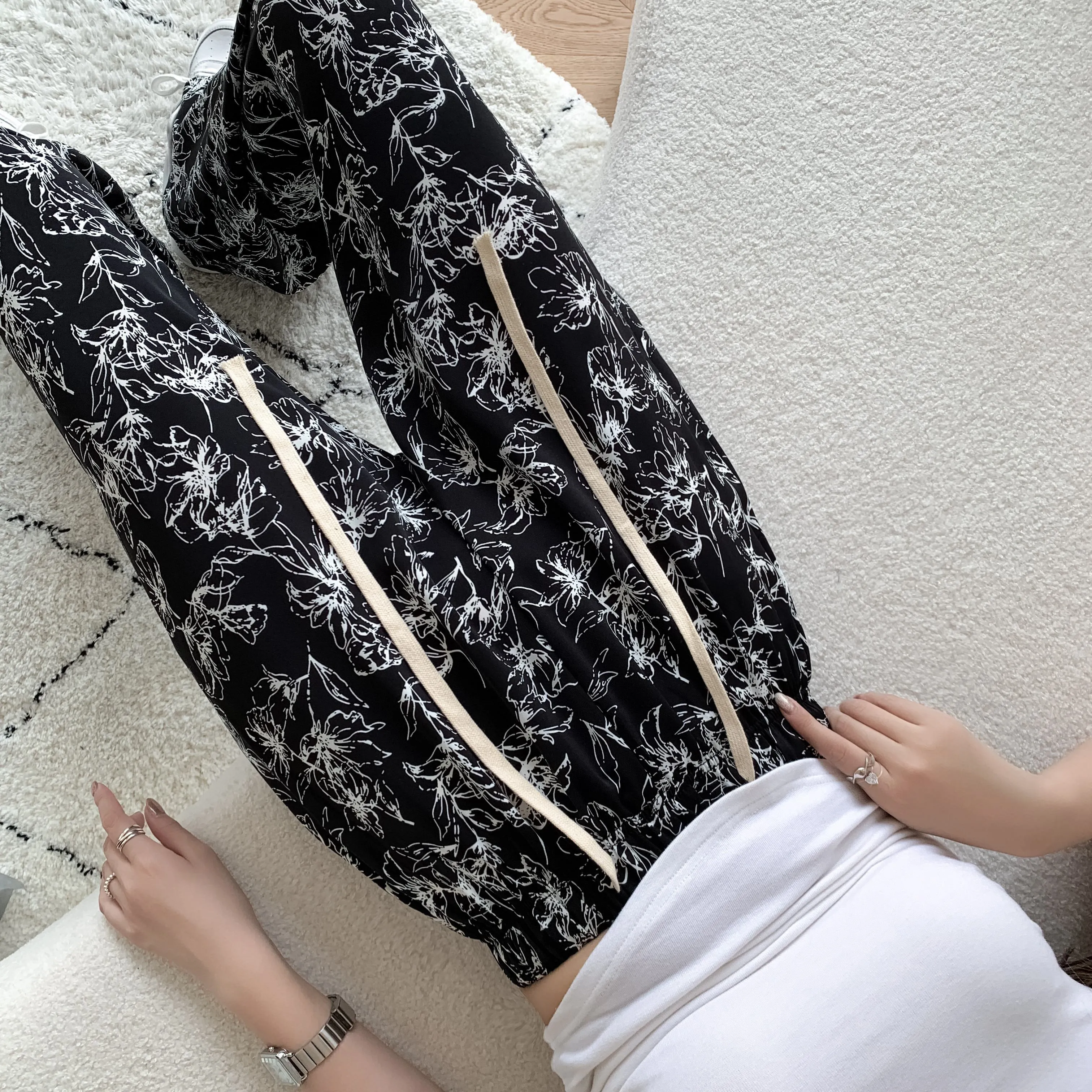 Printed High-Waisted Straight Leg Casual Slimming Look Silky Pants