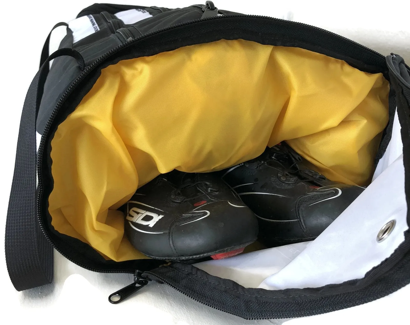 Share MTB RACEDAY BAG - ships in about 3 weeks