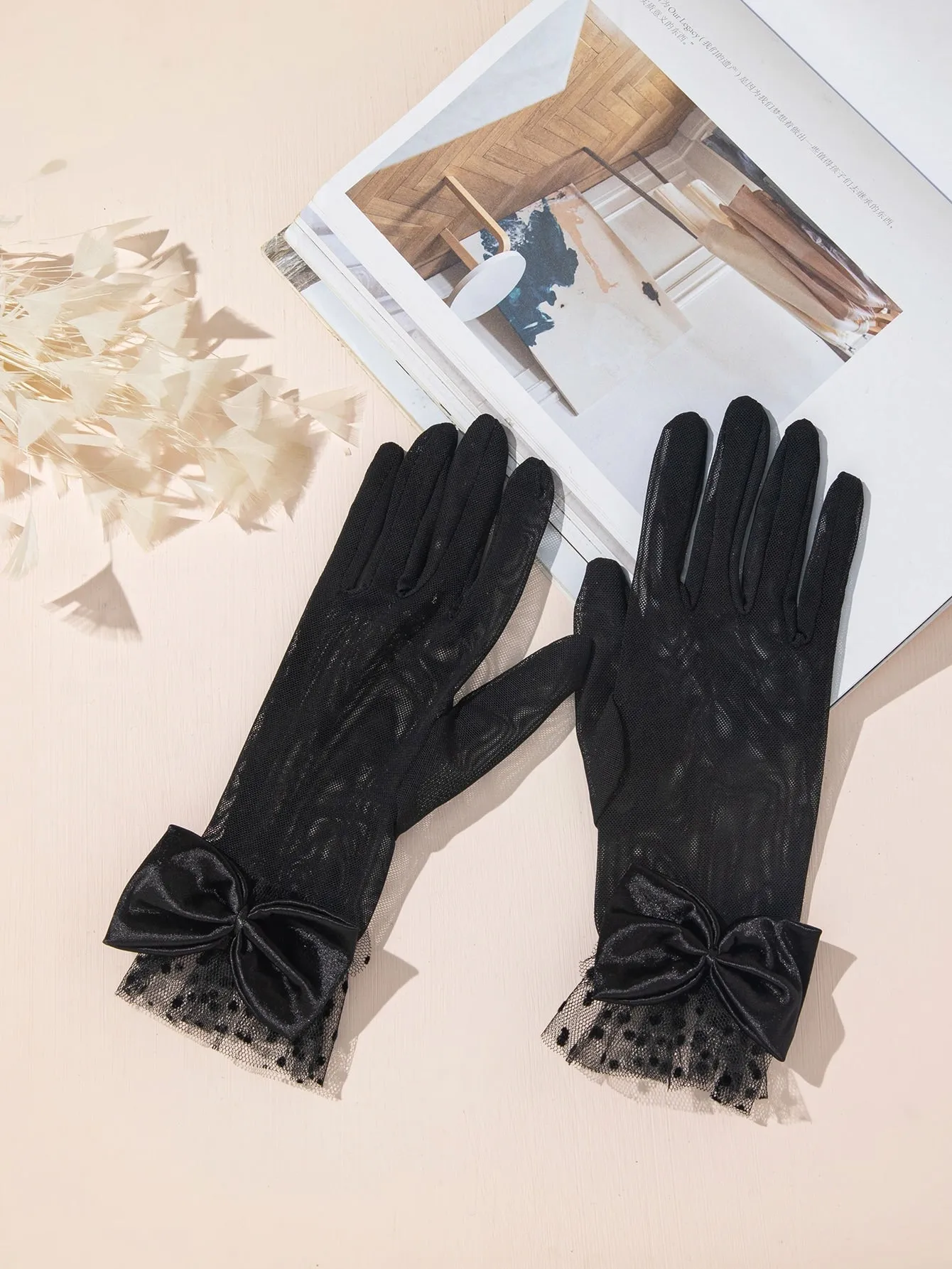 SHEIN Bow Decor Gloves