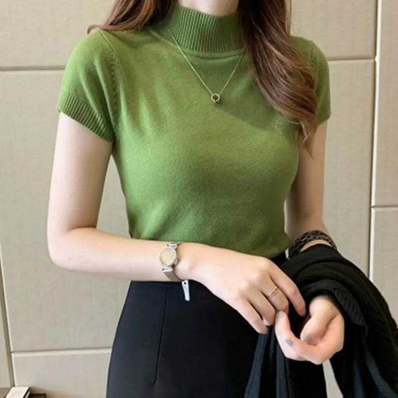 Short sweater with high neck bottoming sweater