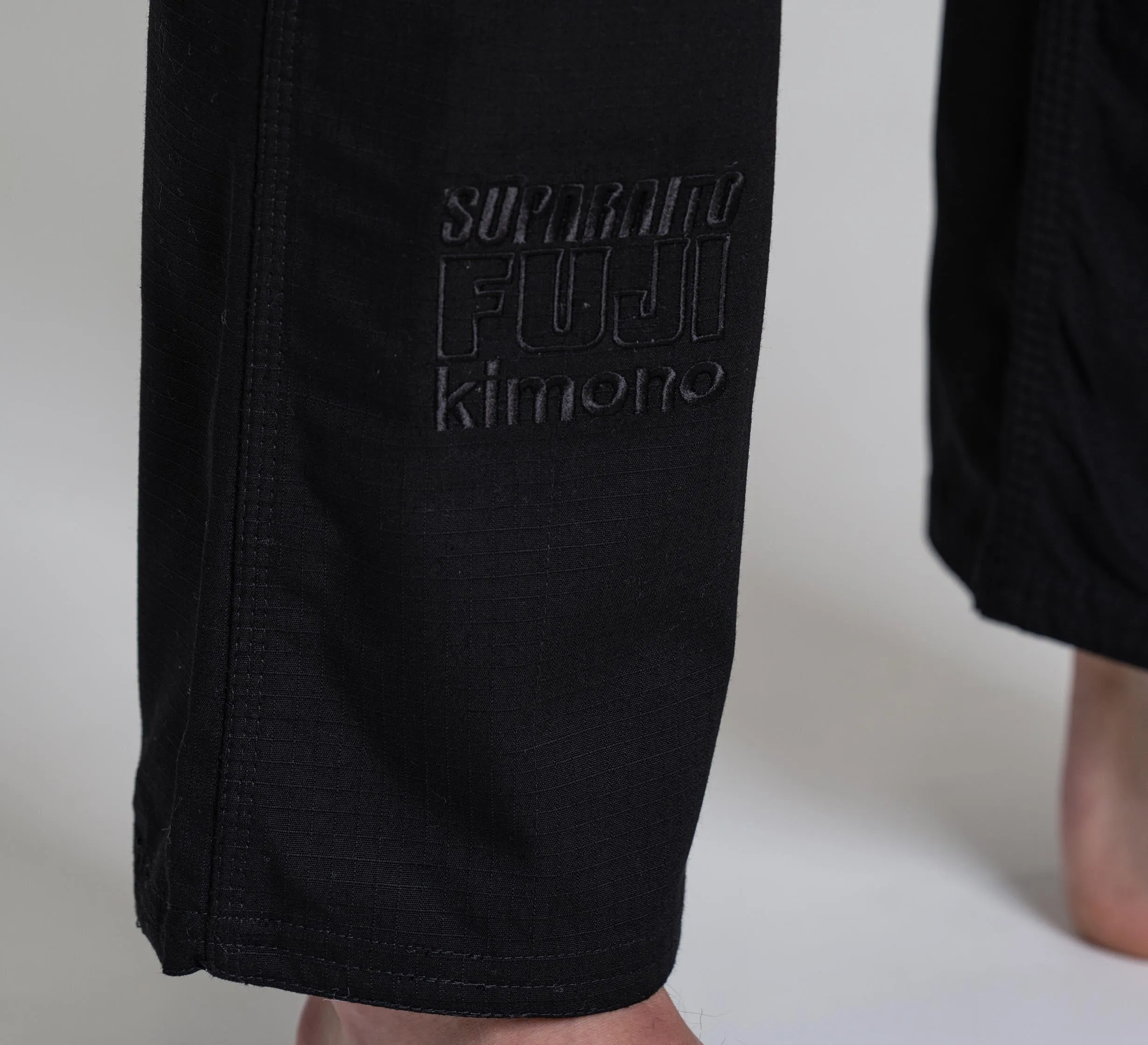 Suparaito BJJ Gi Blackout