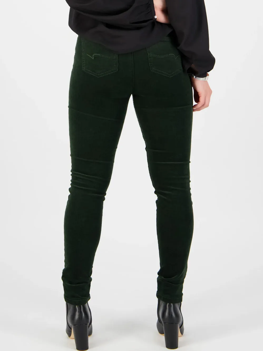 VASSALLI SKINNY PULL ON CORD PANT