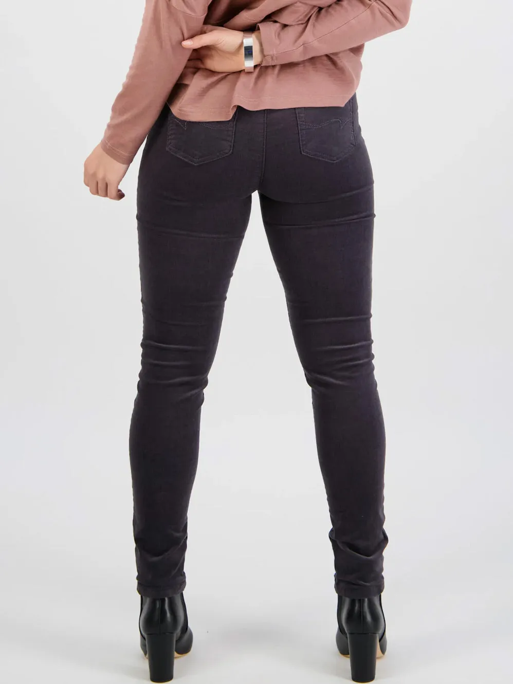 VASSALLI SKINNY PULL ON CORD PANT