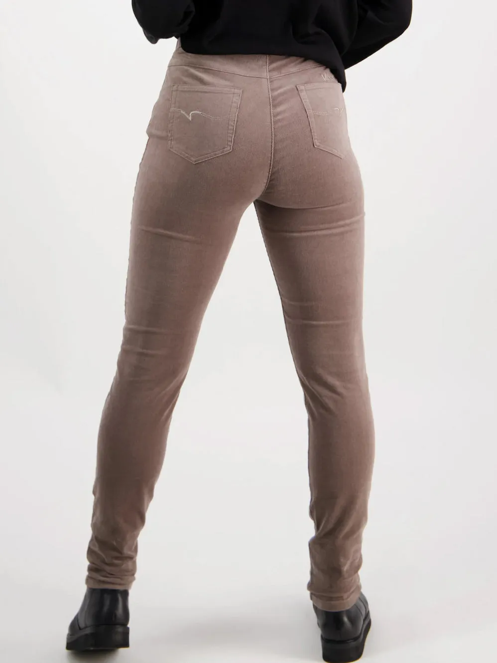 VASSALLI SKINNY PULL ON CORD PANT