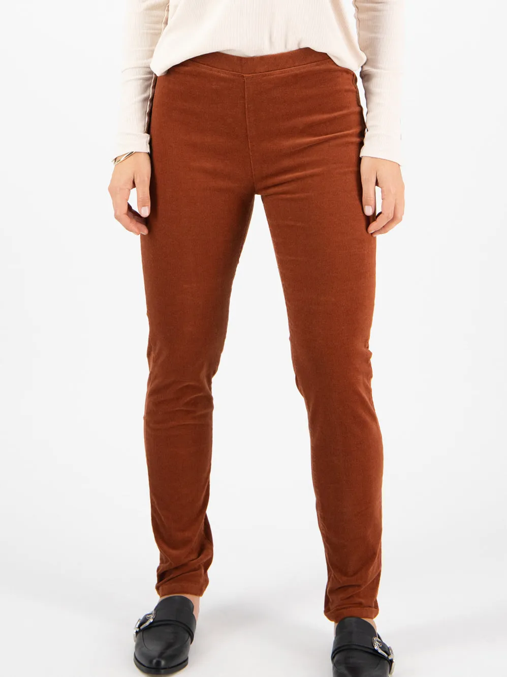 VASSALLI SKINNY PULL ON CORD PANT