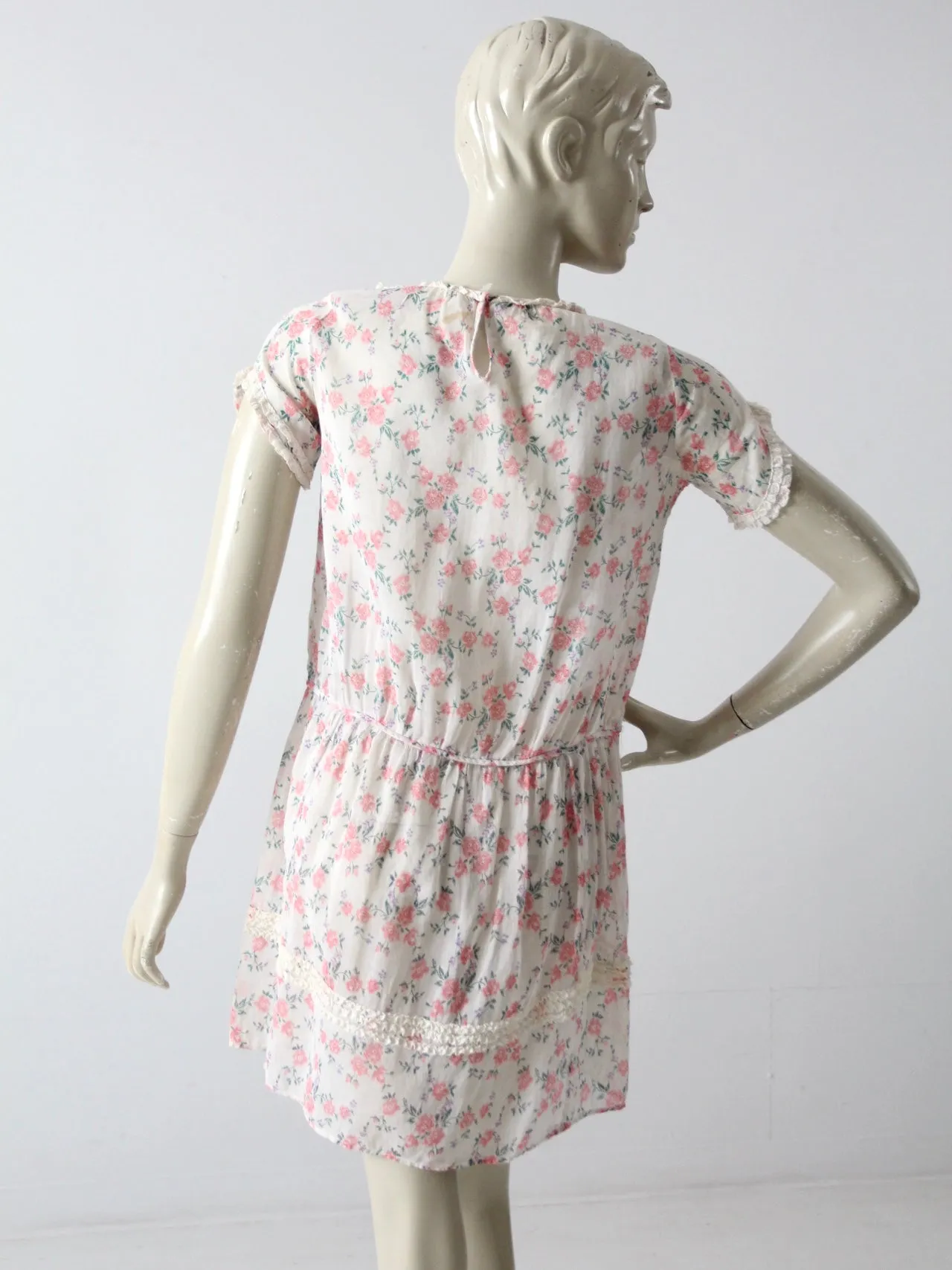 vintage 1920s floral dress