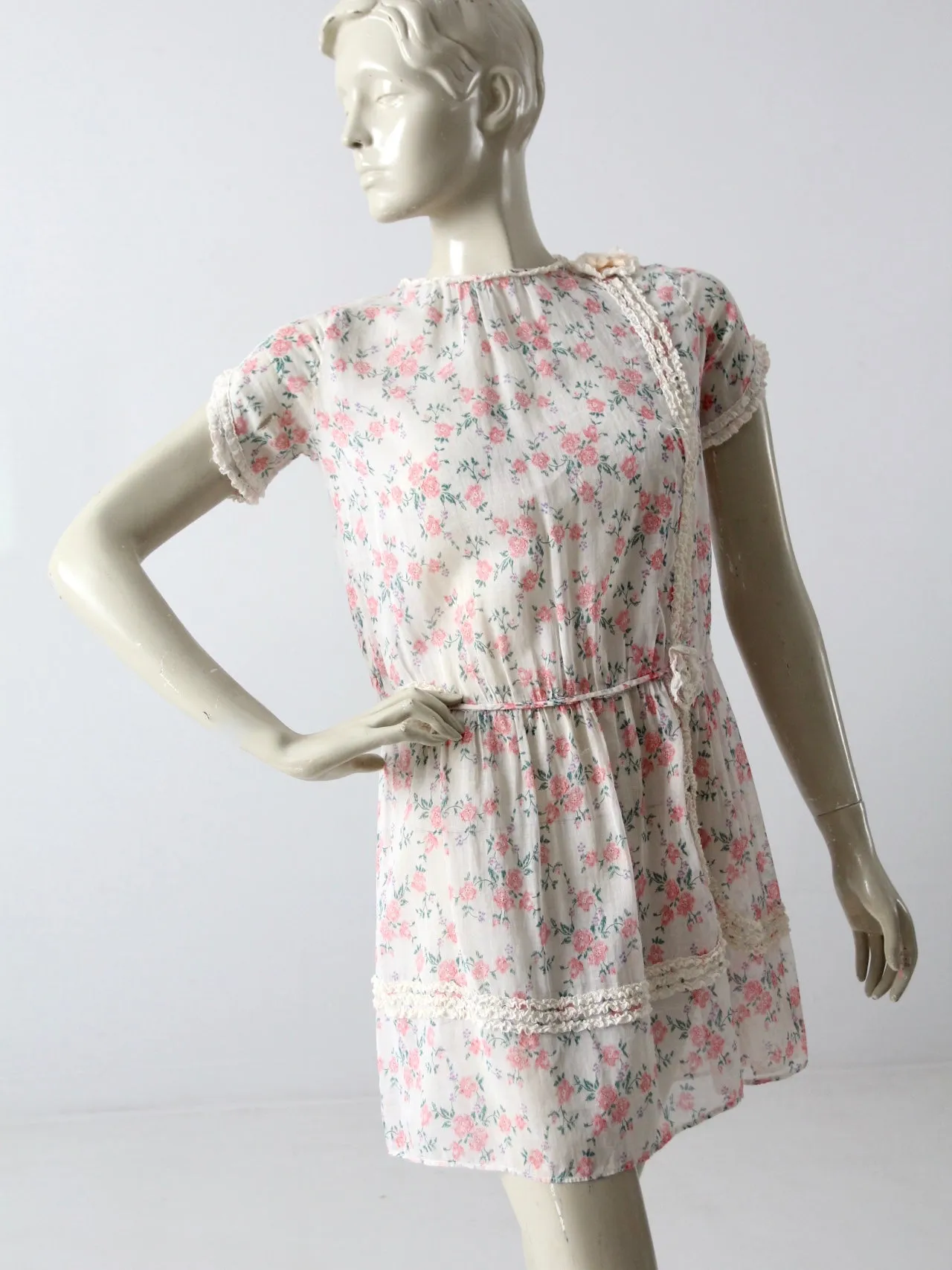 vintage 1920s floral dress