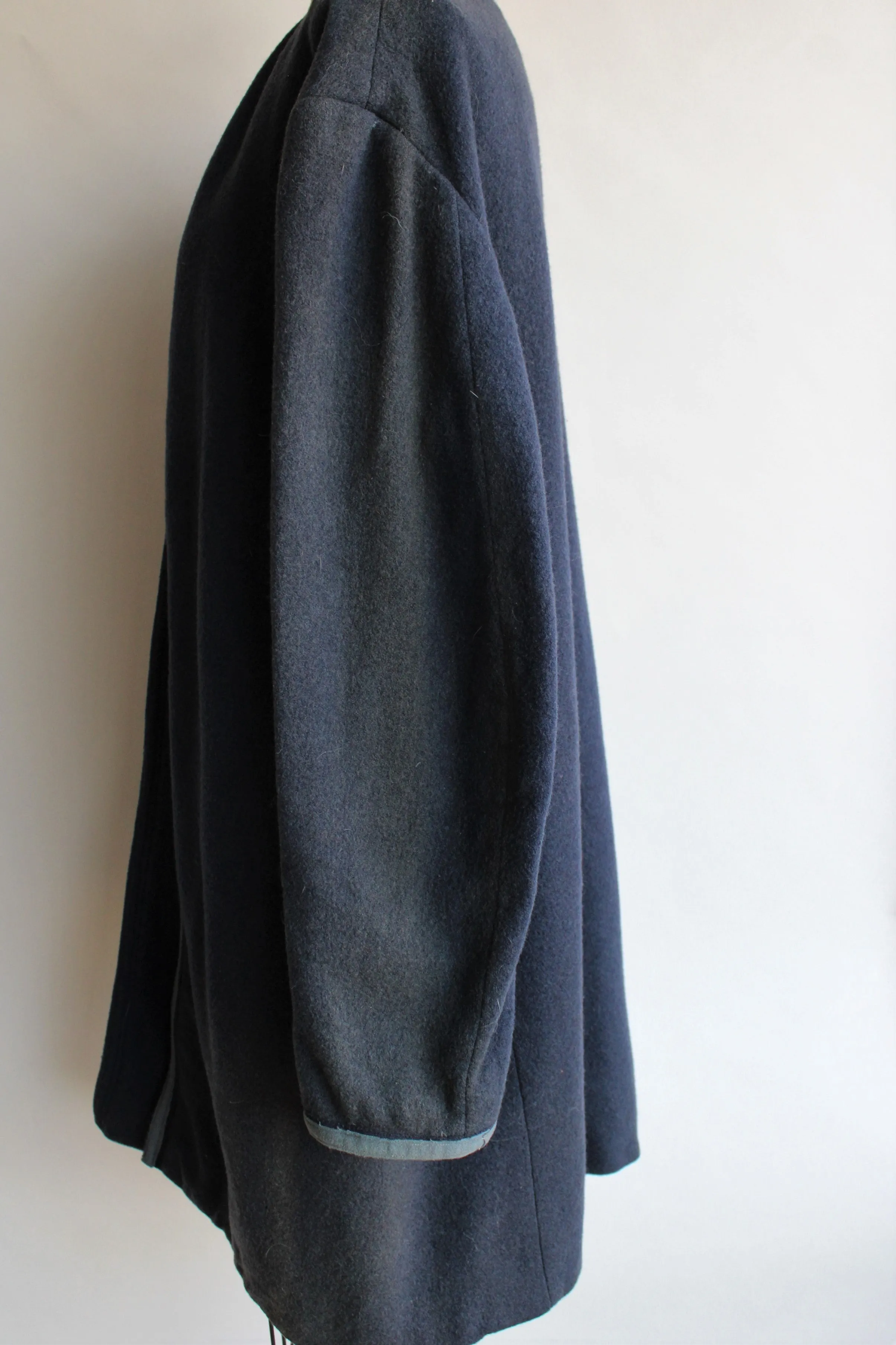 Vintage 1950s 1960s Coat In Navy Blue Wool